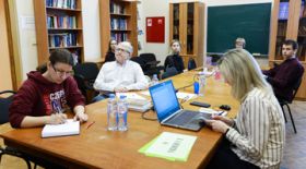 Round table "Commentary as a way of understanding the oral text inside and outside the folklore tradition" held at RSUH