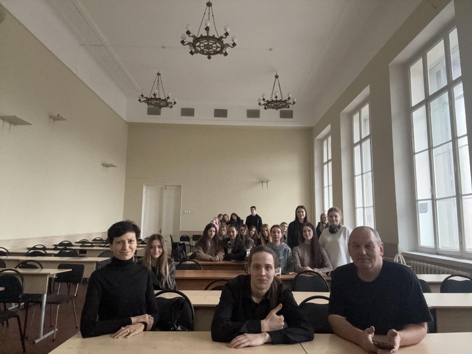 На факультете маркетинга и рекламы начался цикл встреч в рамках СО «Азбука начинающего рекламиста»