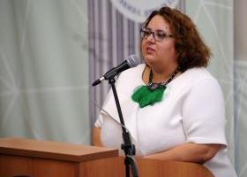 Dr. Azernikova spoke about the culture and art of different eras