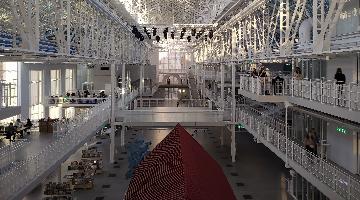 Студенты РГГУ в ГЭС-2