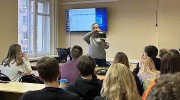 Открытая лекция руководителя поискового отряда "Единорог" Михаила Дзюбенко