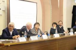 Круглый стол: судьба Центрального архива Абхазии