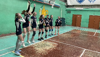 Женская сборная РГГУ по волейболу обыграла команду МАИ на выездном матче