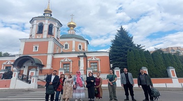 Студенты Центра изучения религий в Московском Троицком подворье