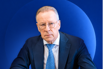 РГГУ поздравляет с днём рождения Андрея Логинова