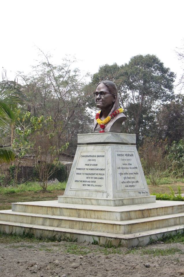 North-East India February, 10, 2015, Hindi department Tezpur University, Assam  Meeting with the MA Hindi students of Tezpur University. 