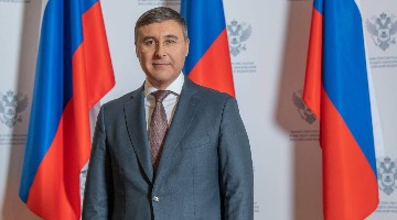 Поздравление главы Минобрнауки России с Международным женским днем