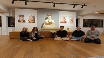 Студенты Центра изучения религий в Московском буддийском центре Карма Кагью