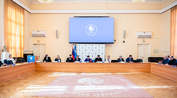 Презентация первого российского фотофильма-эссе «Память краснокрылой птицы»