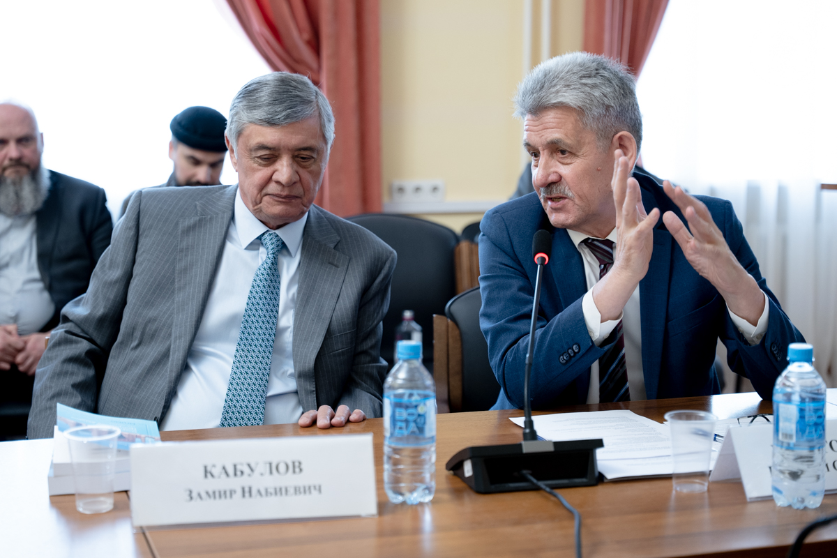 Специальный представитель Президента РФ по Афганистану Замир Кабулов посетил РГГУ 