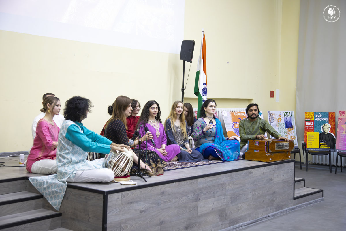 Музыка, традиции и дипломатия: в РГГУ отпраздновали День Индии