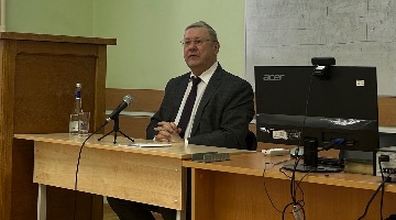 В РГГУ состоялась лекция Андрея Николаевича Артизова