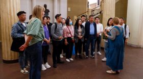 RSUH hosted a campus tour for applicants from China and their parents