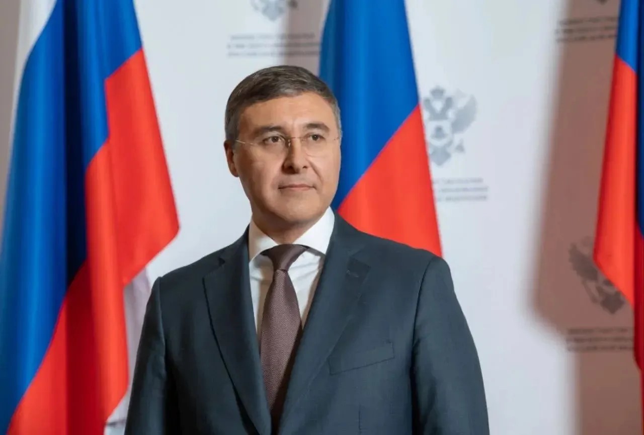 РГГУ поздравляет с днём рождения Валерия Фалькова