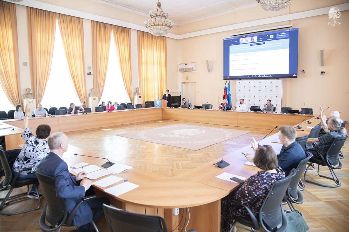 Прошли защиты проектов в рамках конкурсов «Проектные научные коллективы» и «Студенческие проектные научные коллективы»