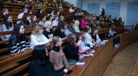 Schoolchildren of media classes initiated into their future professions