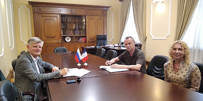 Подписано Соглашение о содействии издательскому делу с Французским институтом при посольстве Франции в РФ