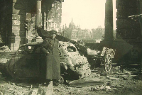 Военные дневники писателя Павла Лукницкого: фотографии и фронтовые корреспонденции из семейного архива