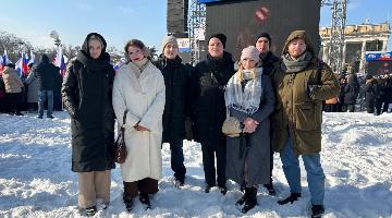 Студенты Института евразийских и межрегиональных исследований посетили мероприятие в честь Дня защитника Отечества в Лужниках