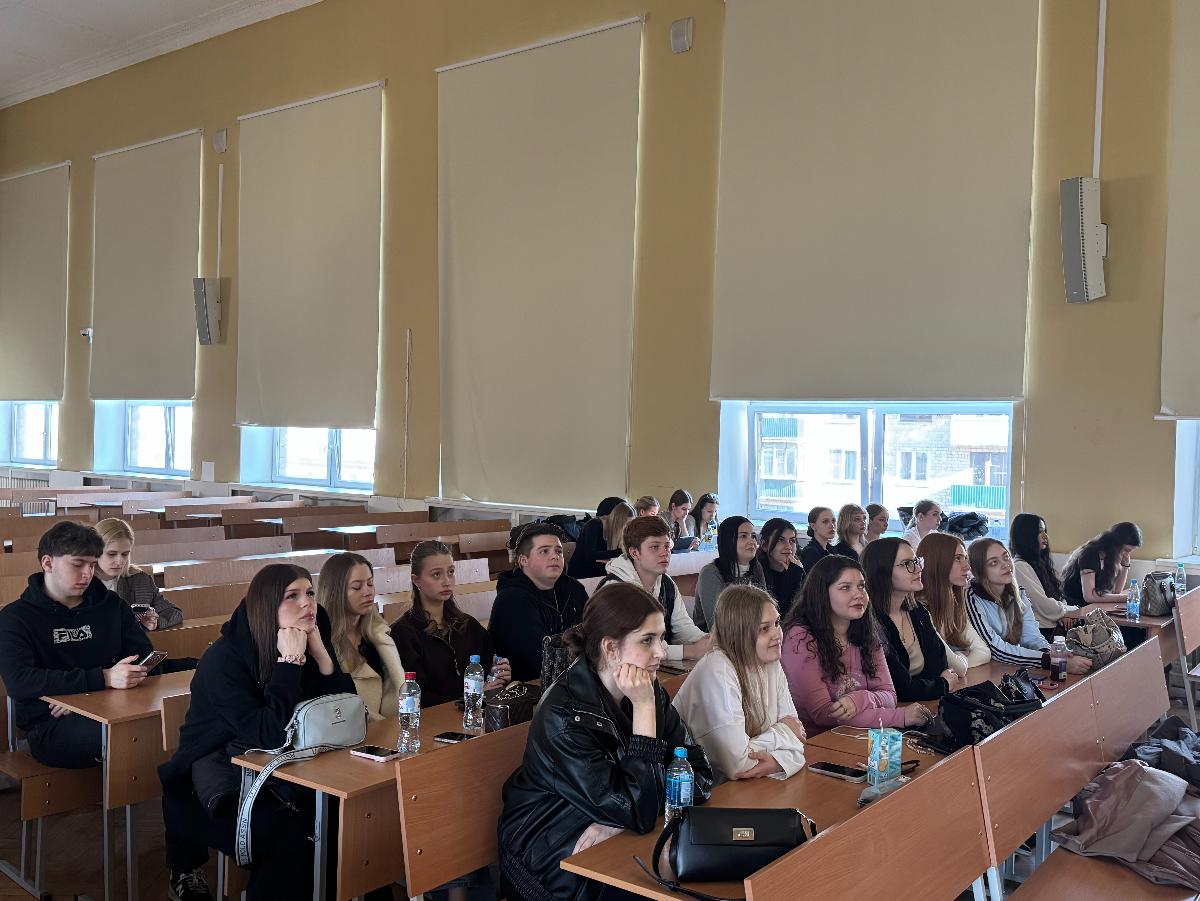 Бренды, шифры и мелодии: студенты факультета маркетинга и рекламы проверили себя в интеллектуальной викторине