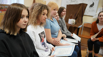 В Гуманитарном колледже РГГУ начались просмотры учебных творческих работ абитуриентов