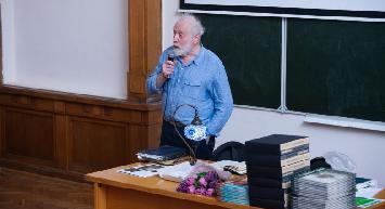 Юрий Борисович Норштейн провел открытую лекцию для студентов РГГУ