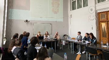 В РГГУ прошел круглый стол по теме: «Студенческая наука в РГГУ: традиции и новации исследовательских школ» в рамках Гуманитарных чтений РГГУ «Корни и крона