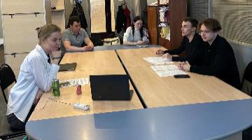 Клуб по итальянистике провел анти-симпозиум, посвященный итальянским СМИ