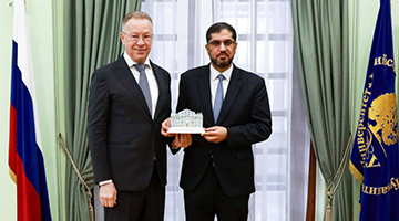 Поздравление ректора РГГУ Андрея Логинова в адрес Чрезвычайного и Полномочного Посла ОАЭ в Российской Федерации Мухаммеда Ахмеда Султана Ису Аль-Джабера