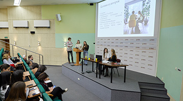 Студенты РГГУ на II Международной студенческой научно-практической конференции «Туризм: новые вызовы, новые горизонты»