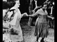 «Рождение традиции: поп-музыка, танцы и идентичность»