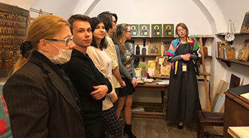 Студенты Центра изучения религий посетили Музей русской иконы