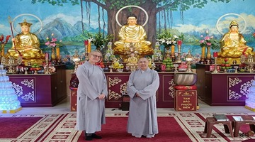 Посещение буддийской общины студентами Центра изучения религий