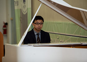 Tony Lin’s piano concert held in the Central Hall
