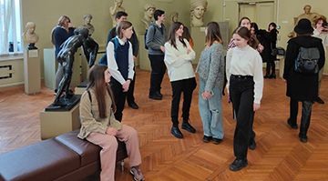 31 января в РГГУ прошла экскурсия для школьников