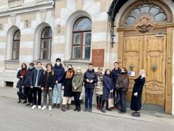 Студенты посетили выставку «Александр Невский и его образ в исторической памяти»