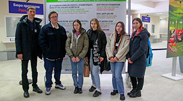 Студенты ФРиСО посетили международную выставку «ПРОДЭКСПО 2023»