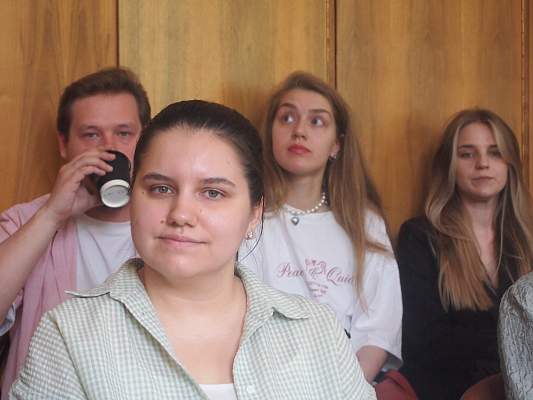 Круглый стол «“Мир разноцветный виден из окна”: цвет в структуре художественного произведения»