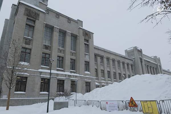 Миусская дюна: как снежный холм у РГГУ стал точкой притяжения для жителей столицы