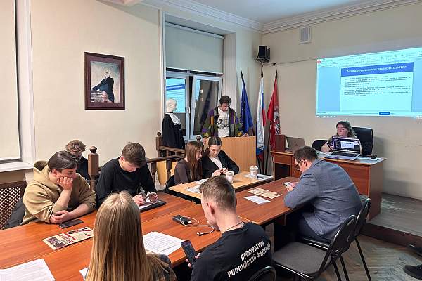 На юридическом факультете состоялся Политический межвузовский диспут, посвященный Дню борьбы с коррупцией