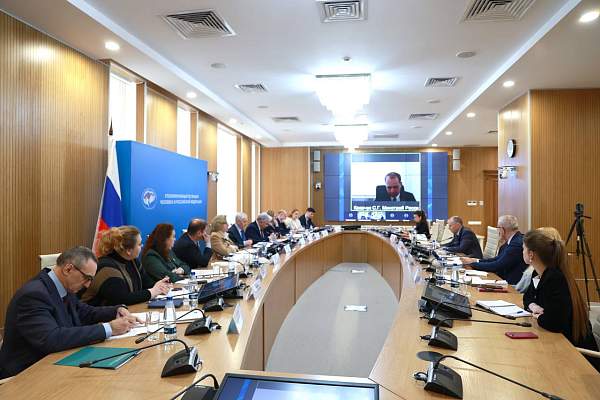 Юридическая клиника РГГУ приняла участие в круглом столе Экспертного совета при Уполномоченном по правам человека в Российской Федерации