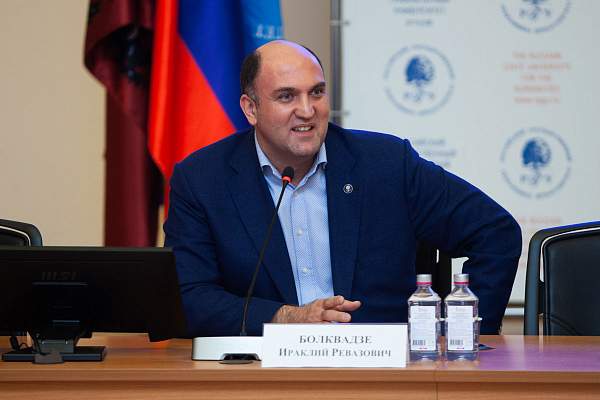 Как Россия борется с коррупцией?