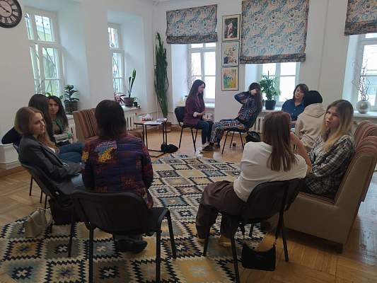Студентов познакомили с особенностями консультирования по детско-родительским запросам