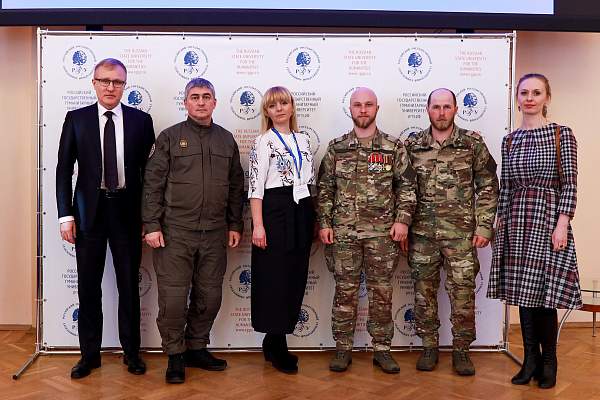 В РГГУ состоялась встреча с действующими бойцами штурмового подразделения армии России и директором Фонда «Время выбрало нас»
