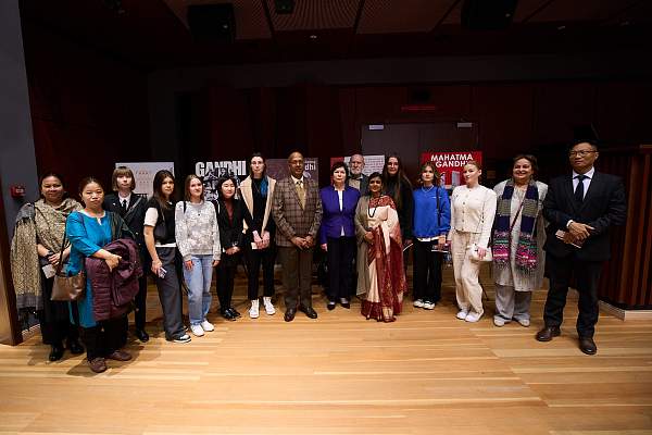 РГГУ совместно с Культурным центром имени Дж. Неру при Посольстве Индии в Москве отметил «Ганди джаянти»