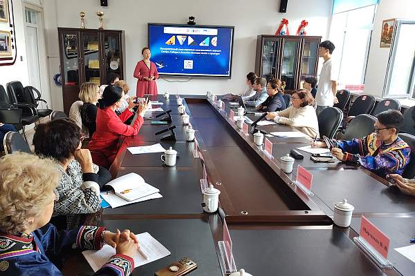 Интерактивный Атлас коренных малочисленных народов Севера, Сибири и Дальнего Востока: языки и культуры презентован на Северной конференции в России и Китае