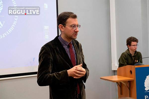 «История семьи - история страны»: Клуб молодых историков открывает новый год заседаний