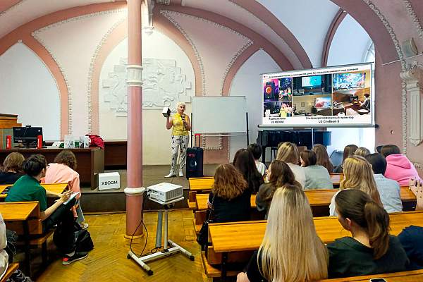 «Вдохновение и оптимизм как залог успешных коммуникаций»: лекция LG Electronics в РГГУ