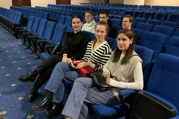 Студенты гражданско-правового профиля юридического факультета посетили Московский областной суд