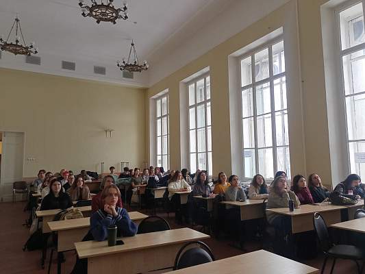 Онлайн встреча с директором и тренерами Международной Академии Гештальта